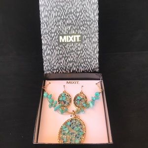 MIXIT, Earrings and necklace set